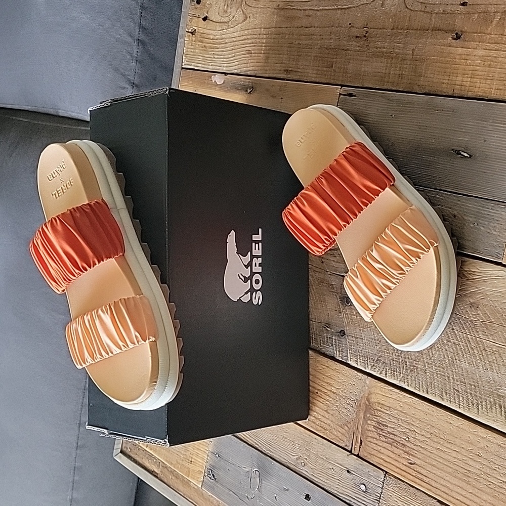 Sorel slide sandals